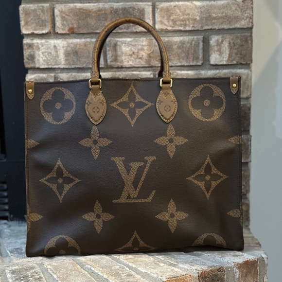 Louis Vuitton OnTheGo GM Tote - Monogram - Picture 1 of 13